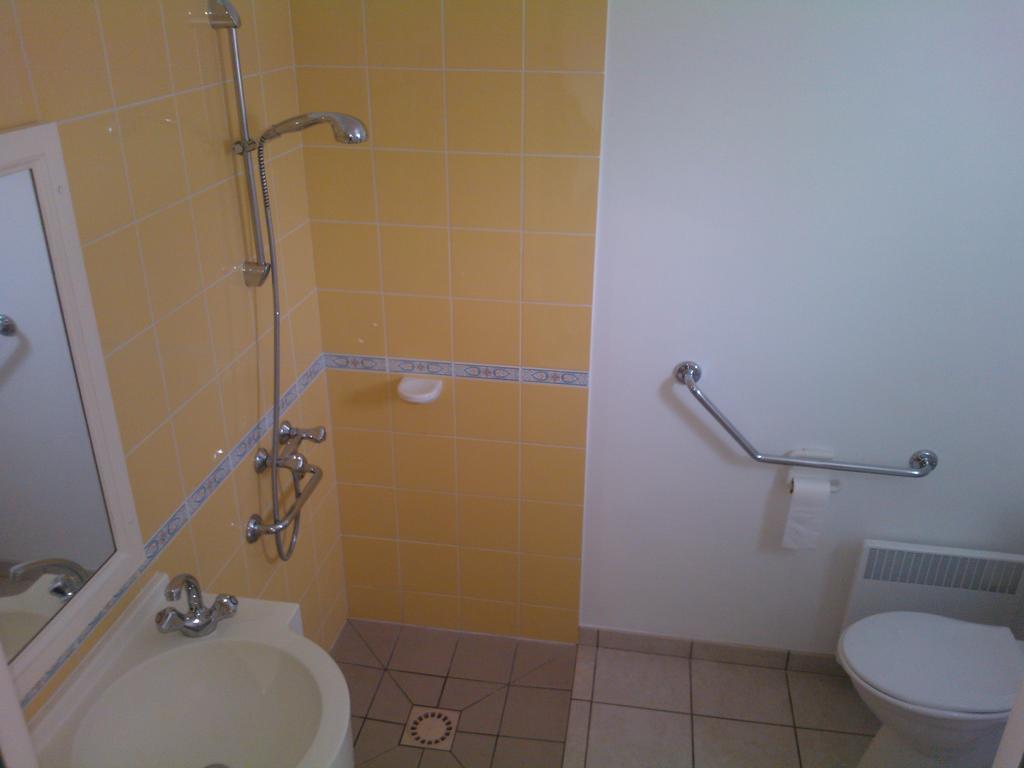 3 Bedrooms Holiday Home Golf Resort Port-Bourgenay Talmont-Saint-Hilaire Стая снимка