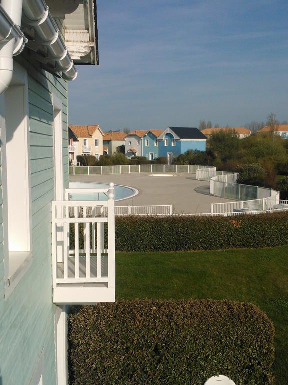 3 Bedrooms Holiday Home Golf Resort Port-Bourgenay Talmont-Saint-Hilaire Стая снимка