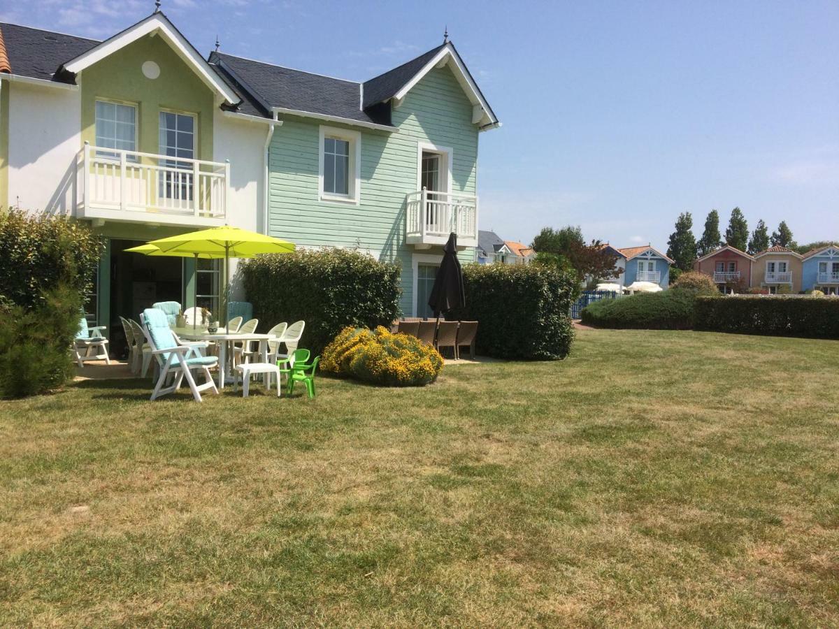 3 Bedrooms Holiday Home Golf Resort Port-Bourgenay Talmont-Saint-Hilaire Екстериор снимка