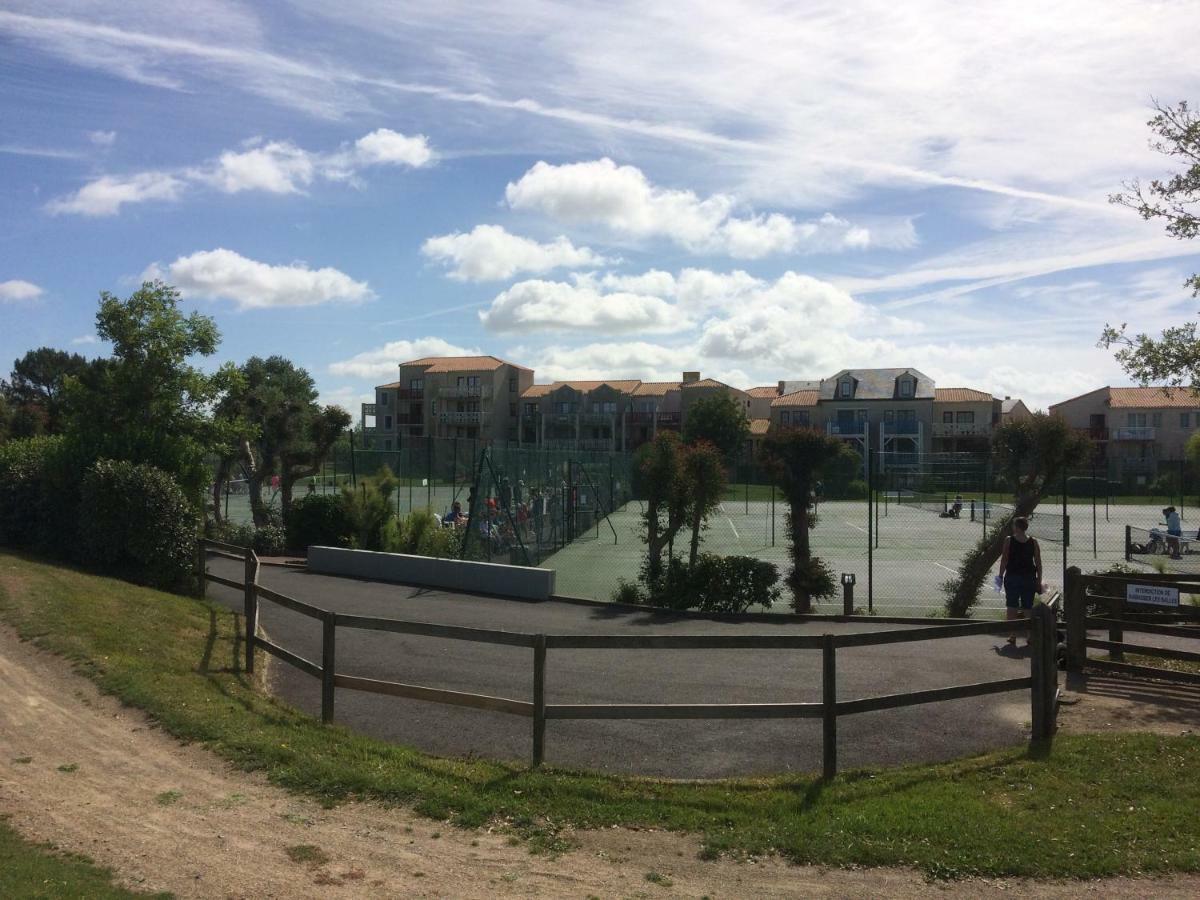 3 Bedrooms Holiday Home Golf Resort Port-Bourgenay Talmont-Saint-Hilaire Екстериор снимка
